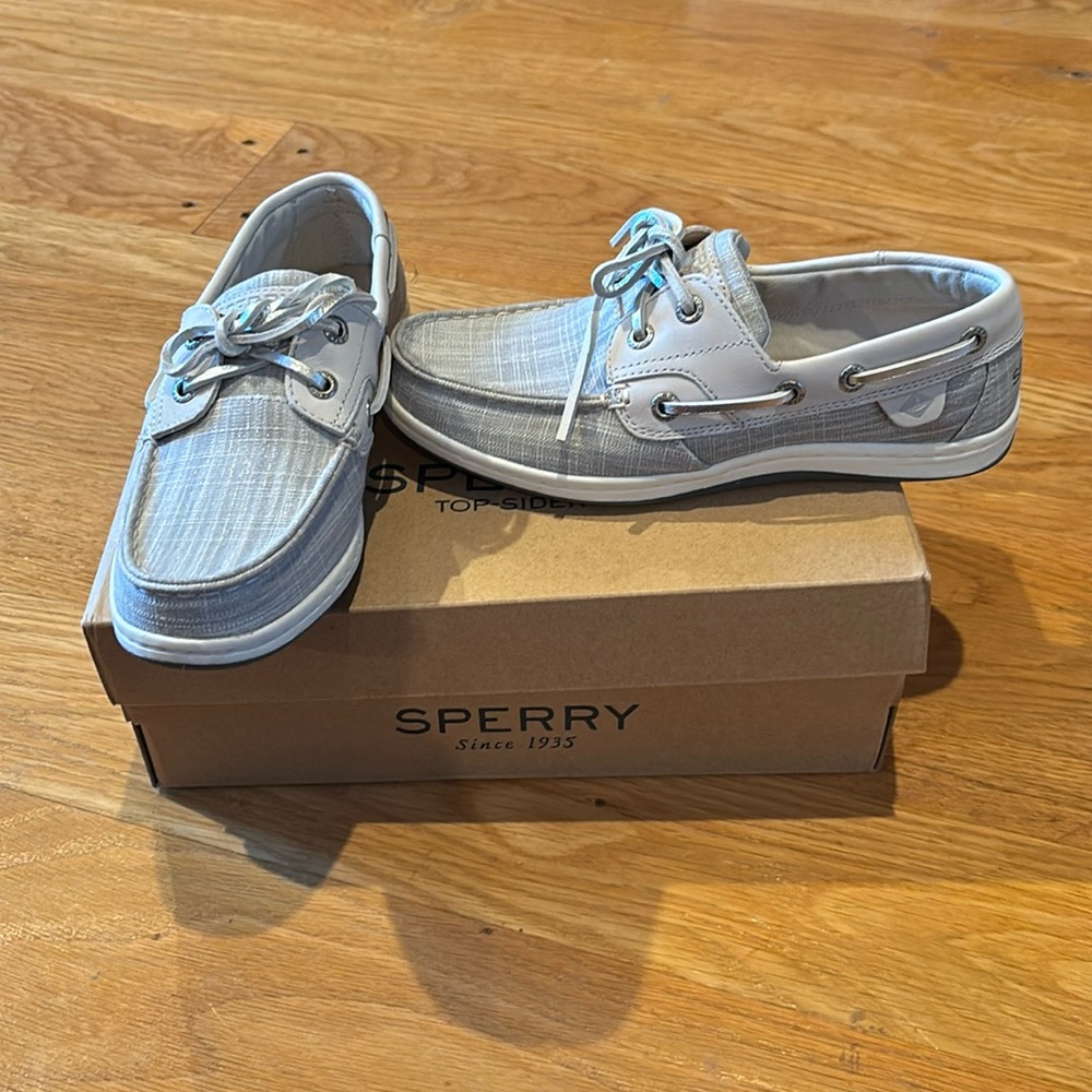 Sperry, NIB, never worn, Koifish Sparkle Grey, women’s size 5